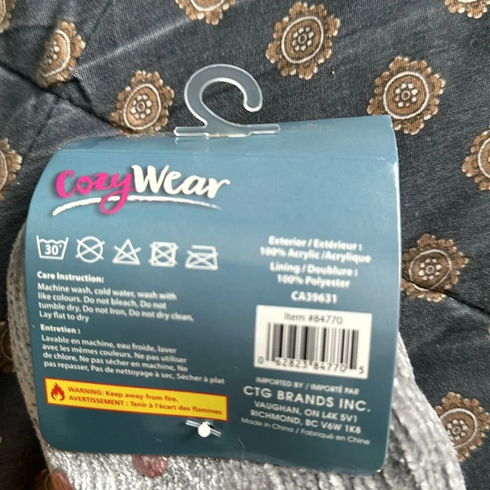 Socks - Picture 3 of 3
